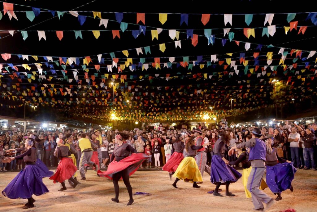Festa Junina no Brasil: Como curtir as melhores festas em 2025