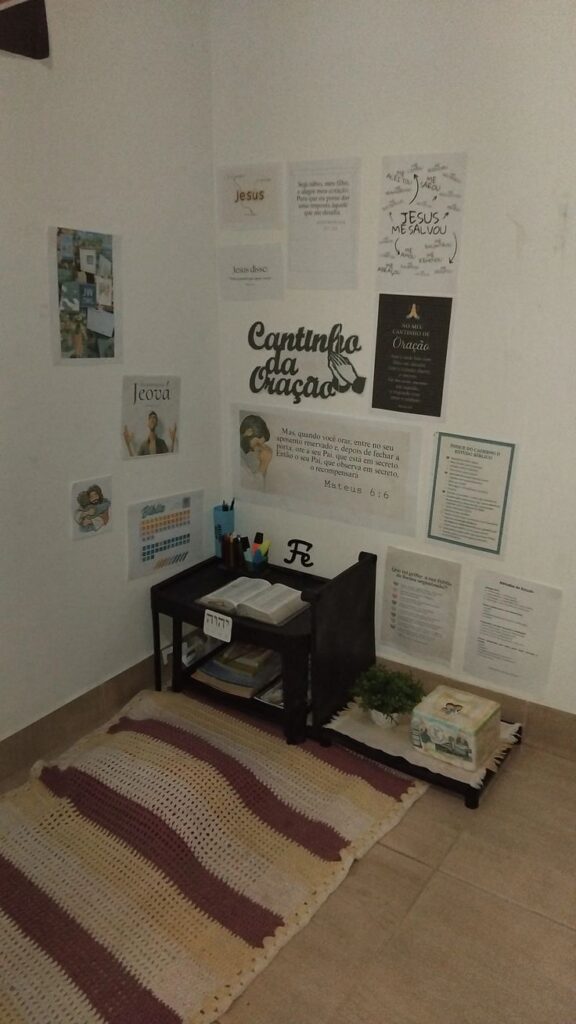 Como montar um pequeno altar